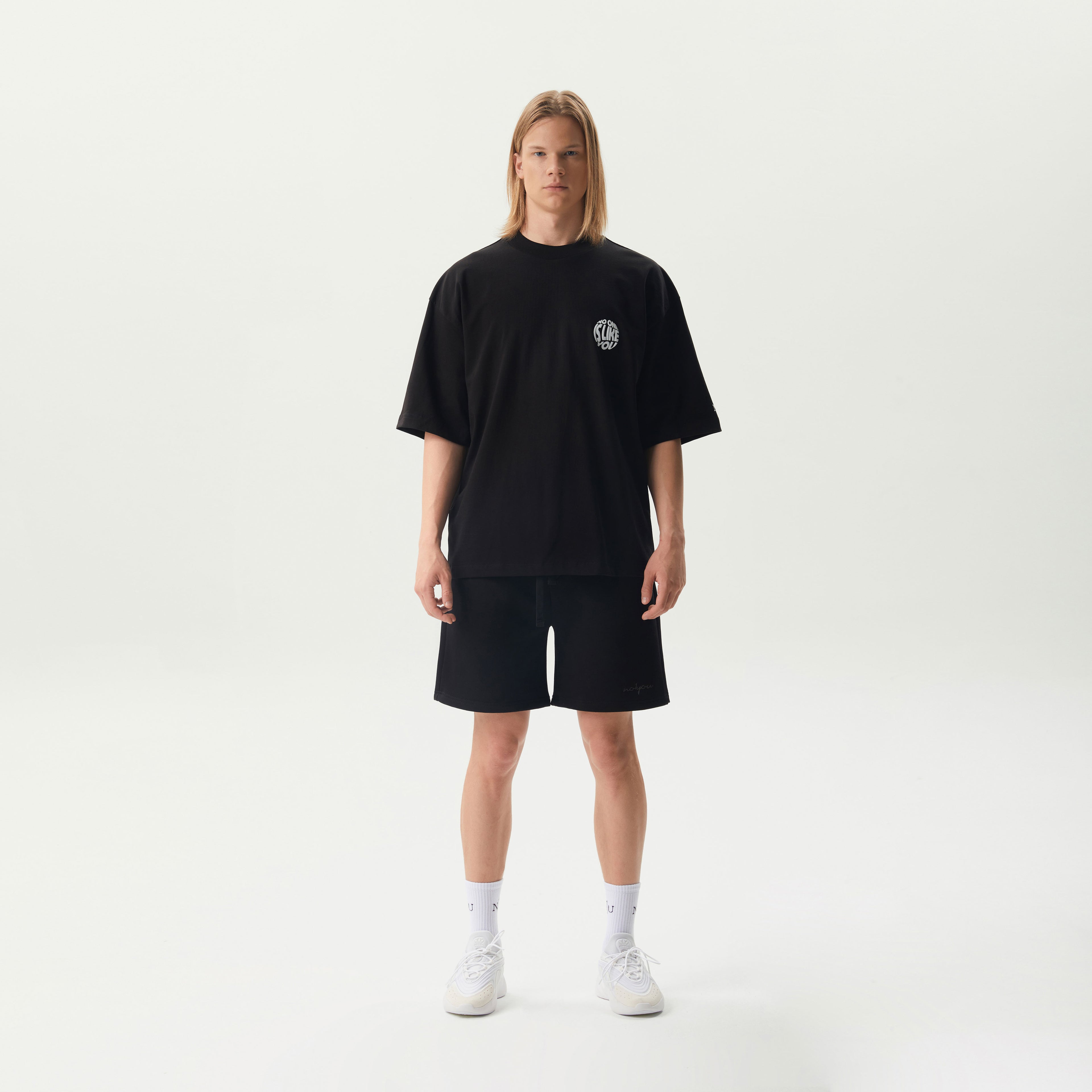 T-Shirt mit Backprint Schwarz Unisex - No1You