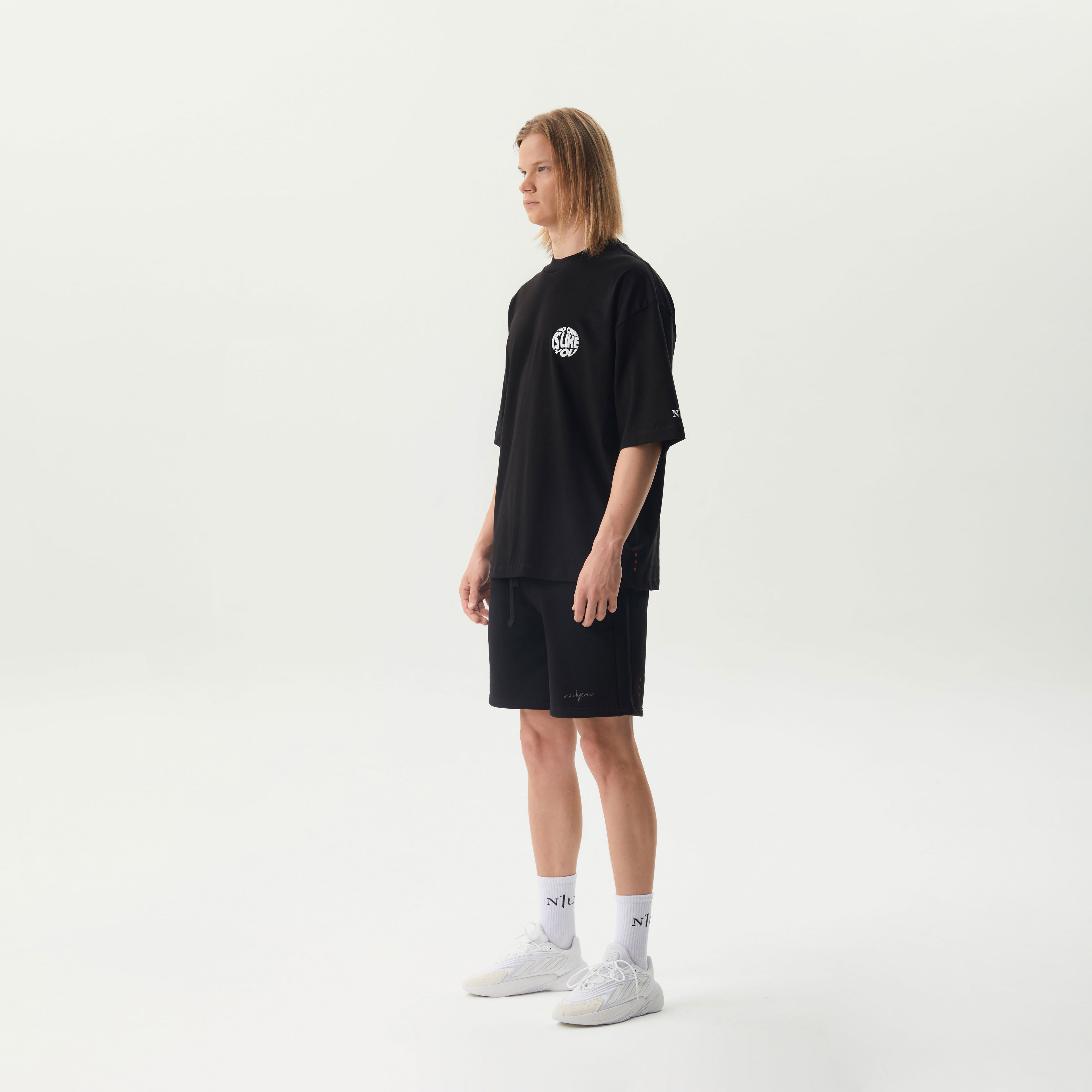 T-Shirt mit Backprint Schwarz Unisex - No1You