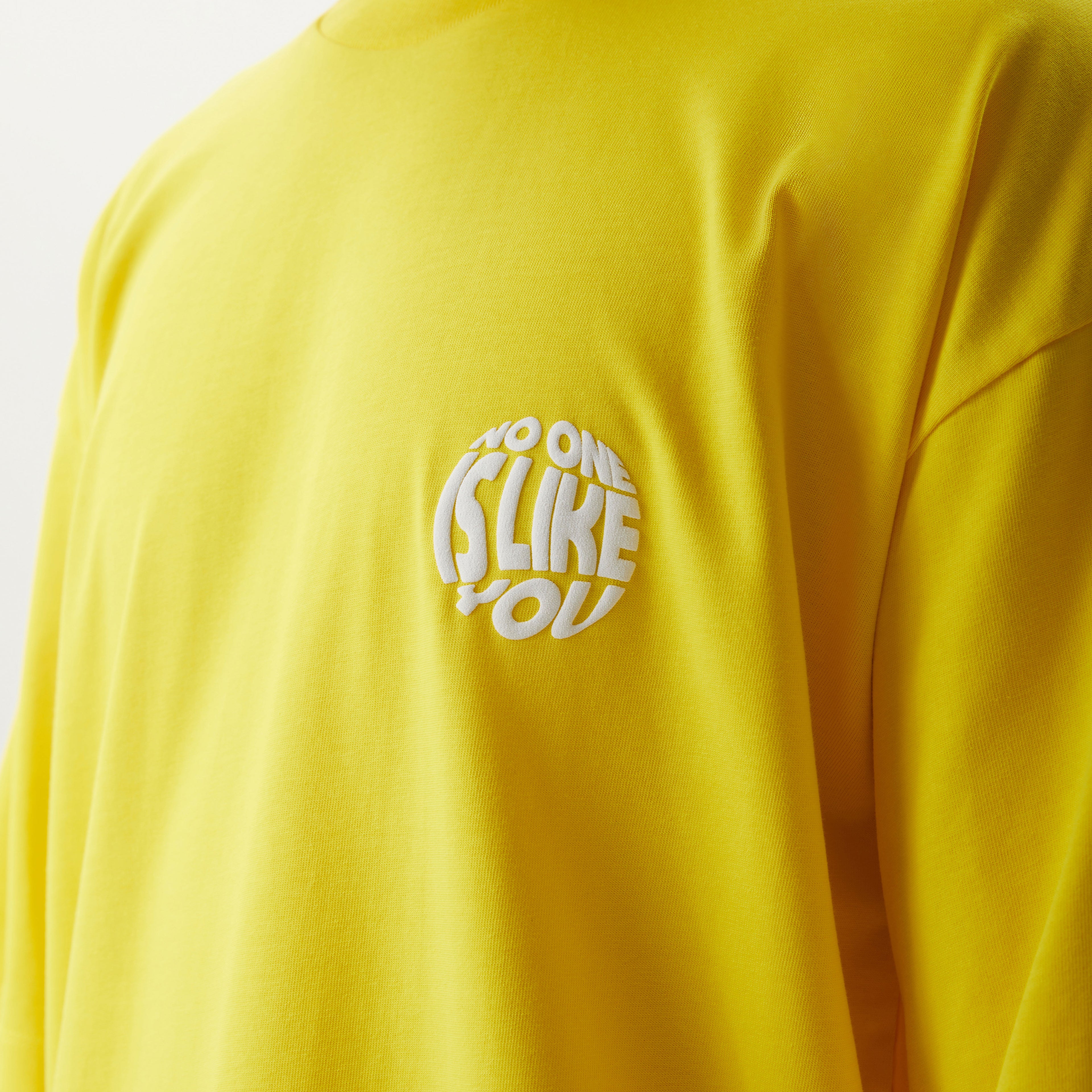 T-Shirt mit Backprint Gelb Unisex - No1You
