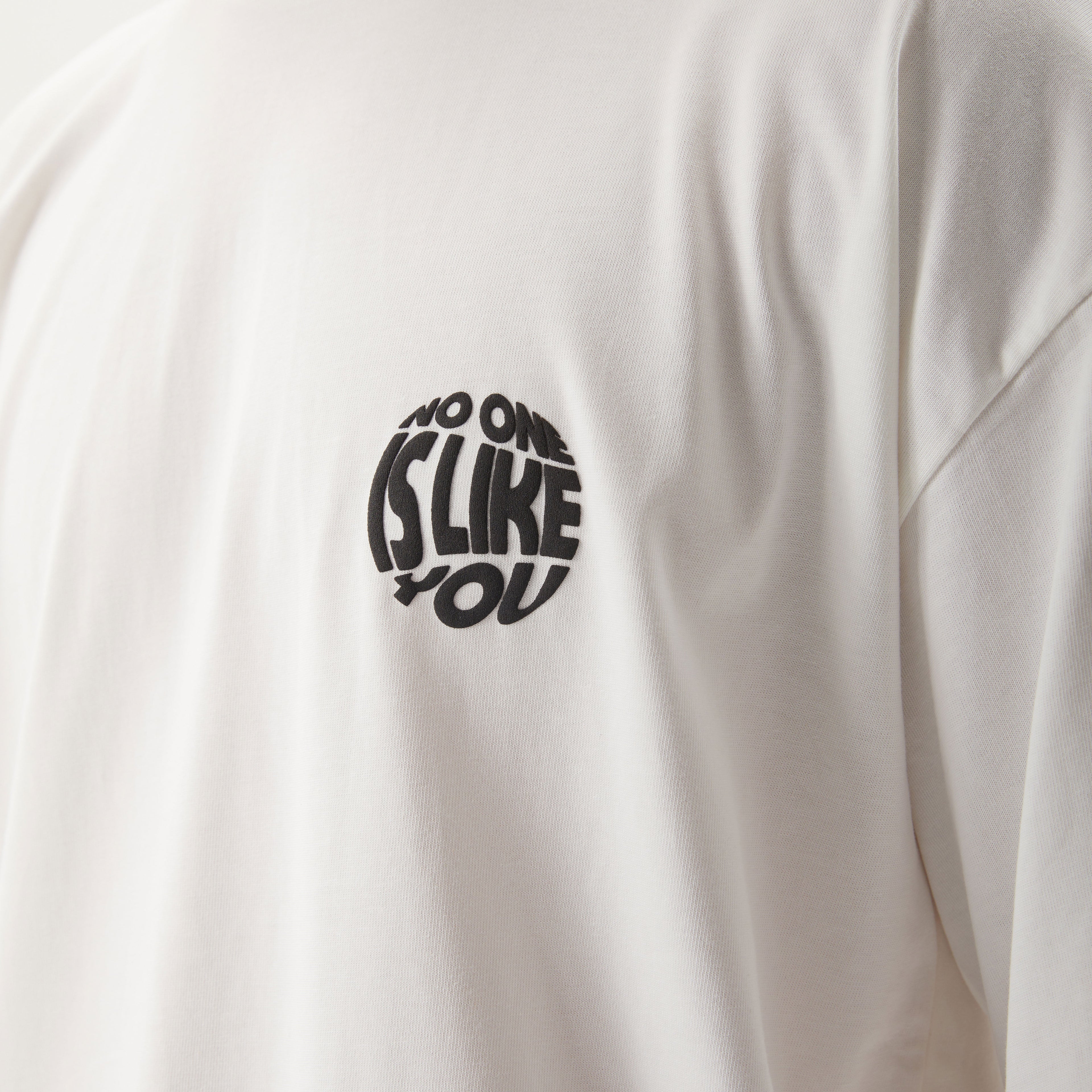 T-Shirt mit Backprint Weiß Unisex - No1You
