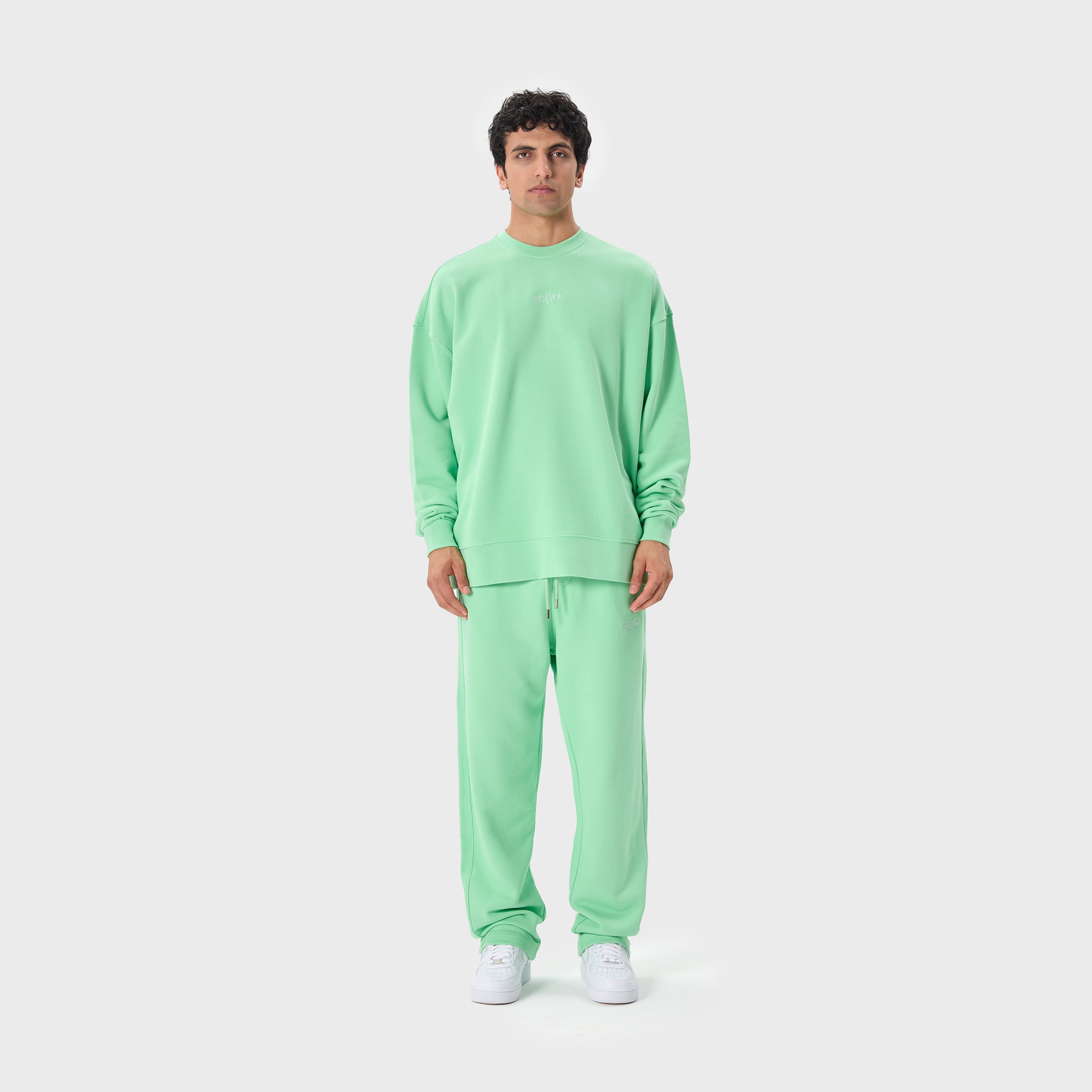 ESSENTIAL 2 GREEN ASH EMBROIDERY SWEATSHIRT
