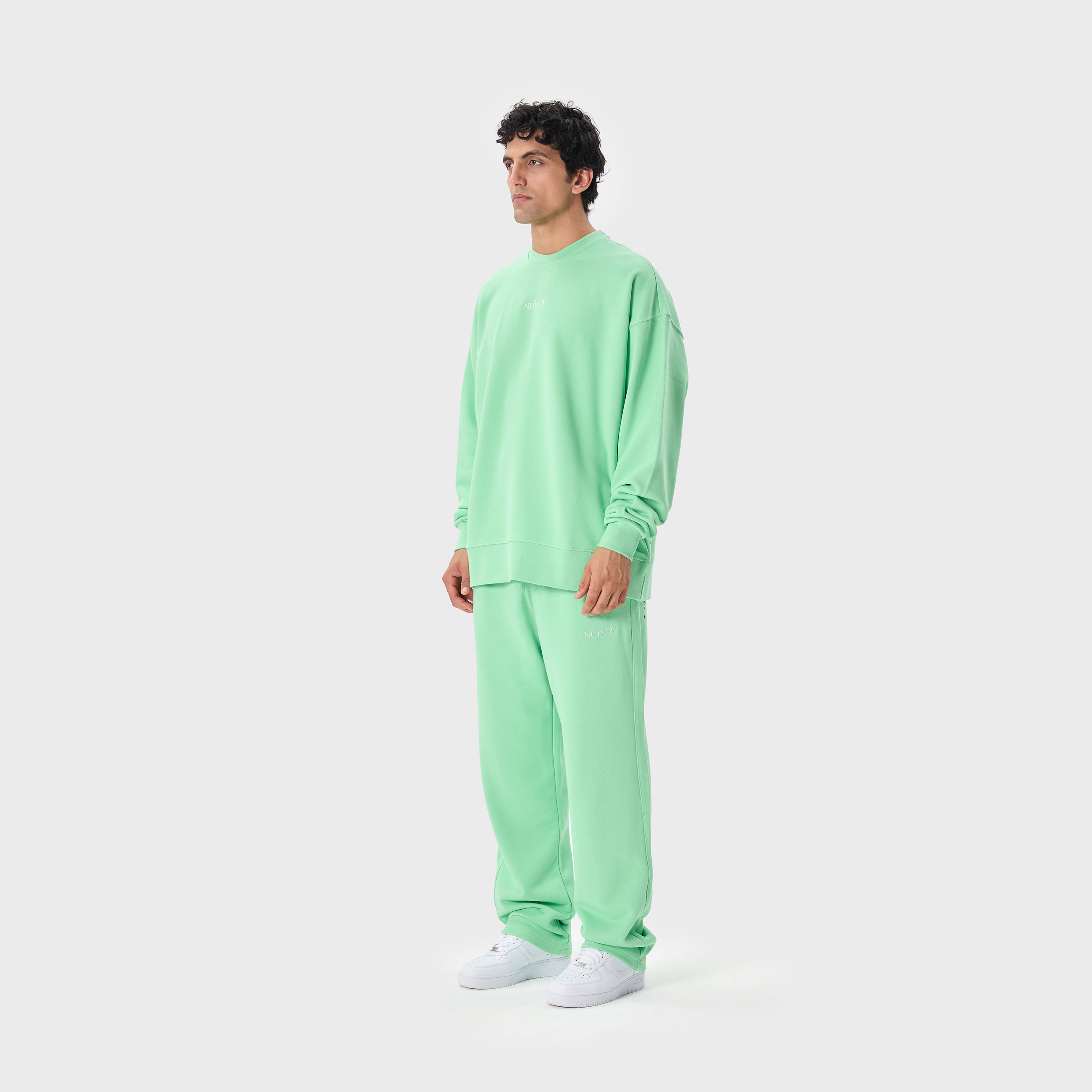 ESSENTIAL 2 GREEN ASH EMBROIDERY SWEATSHIRT