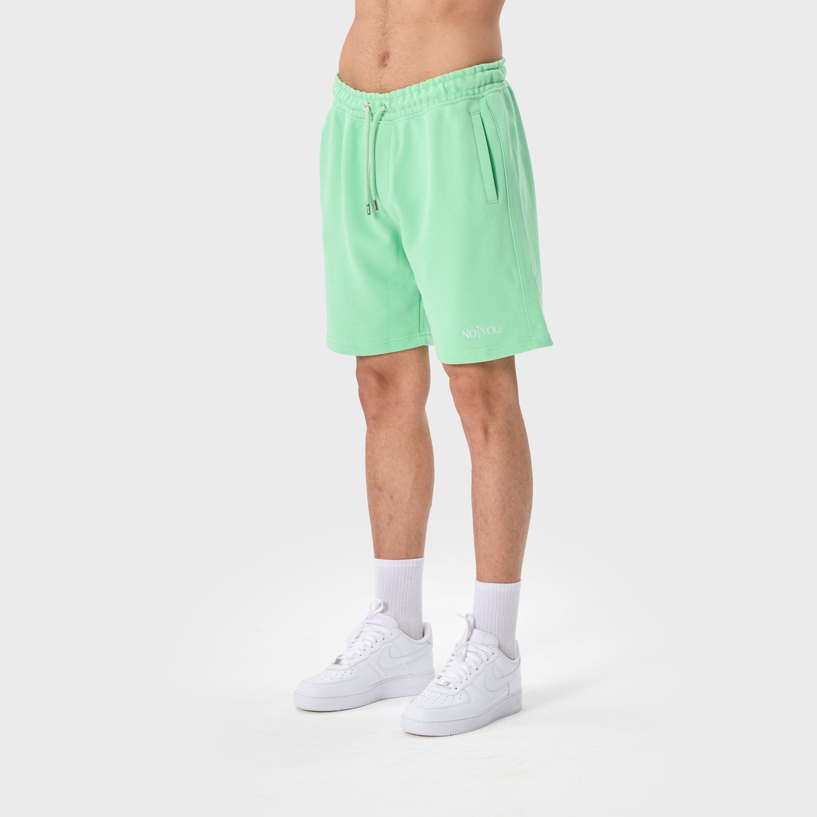 ESSENTIAL 2 GREEN ASH EMBROIDERY SWEATSHORT