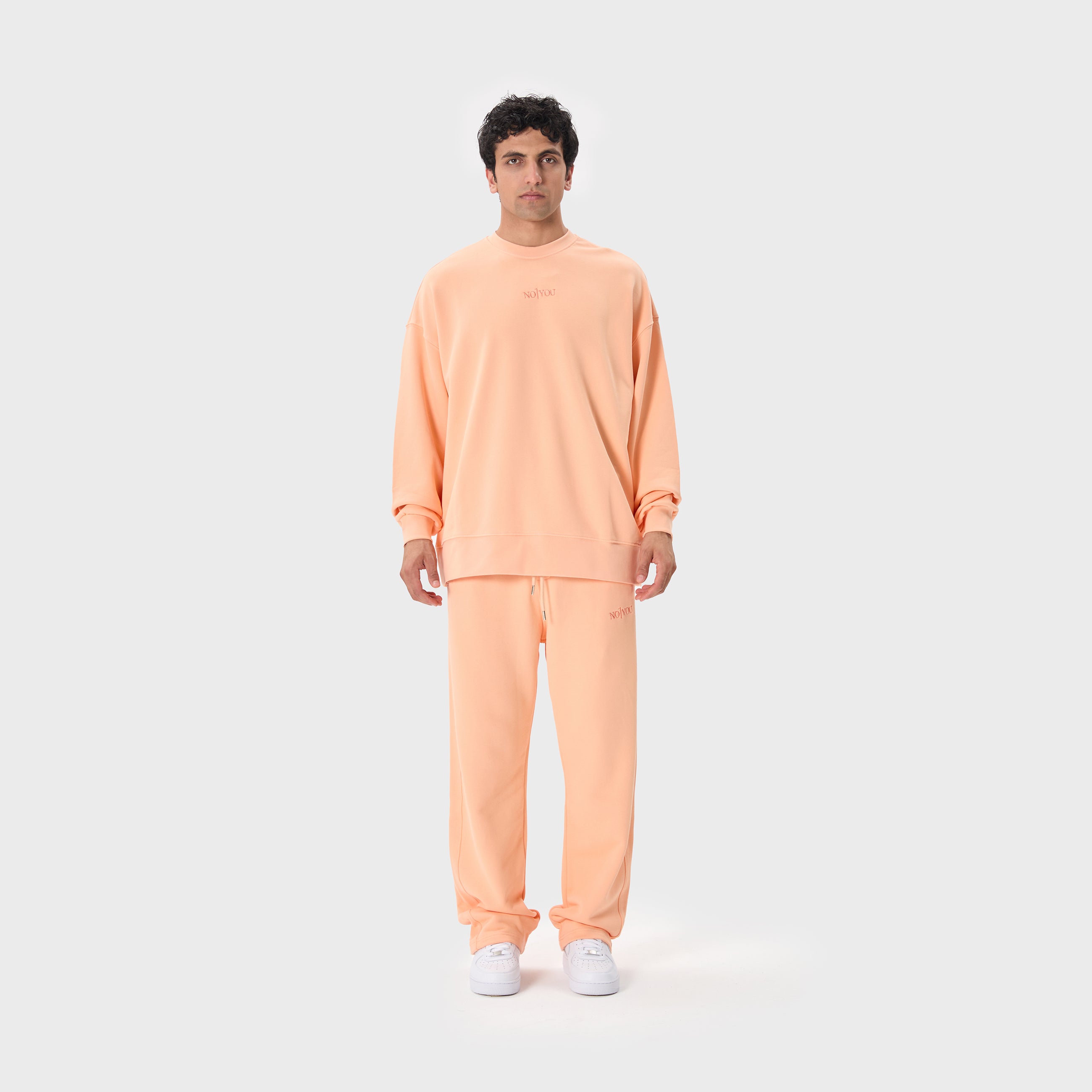 ESSENTIAL 2 PEACH FUZZ EMBROIDERY SWEATSHIRT