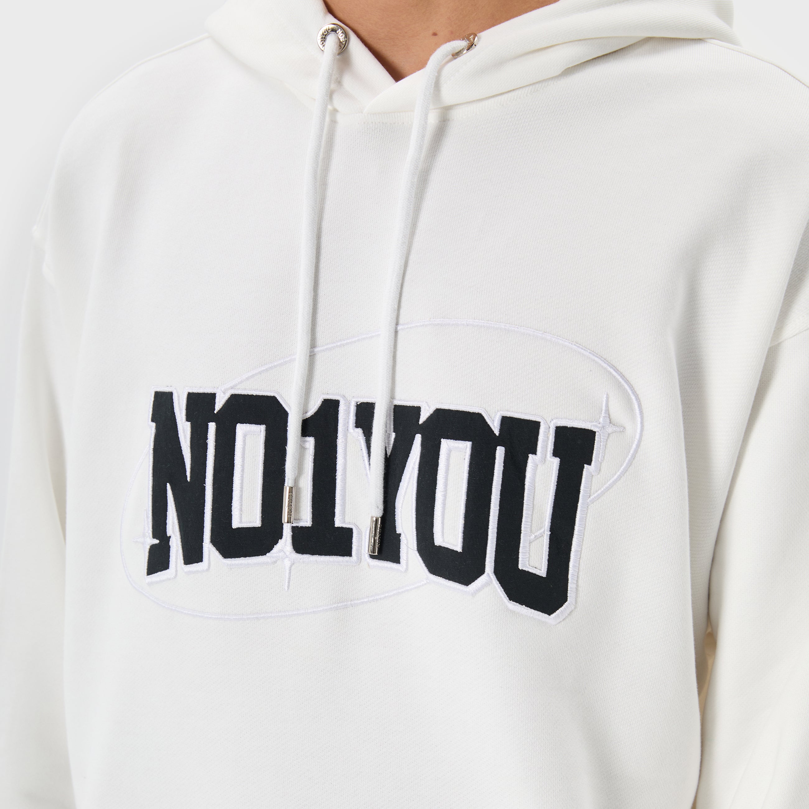 ESSENTIAL 2 WHITE STAR HOODIE