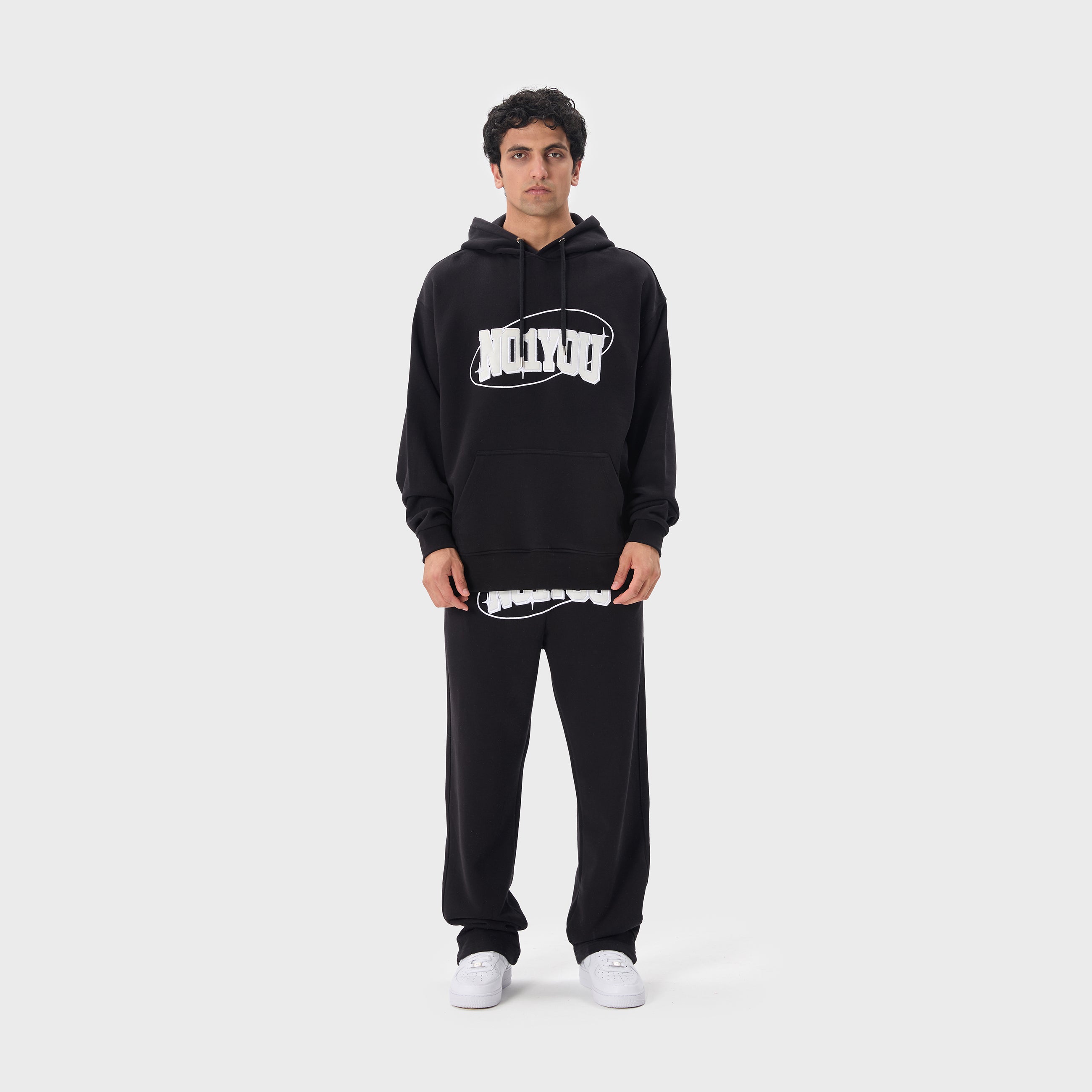 ESSENTIAL 2 BLACK STAR HOODIE