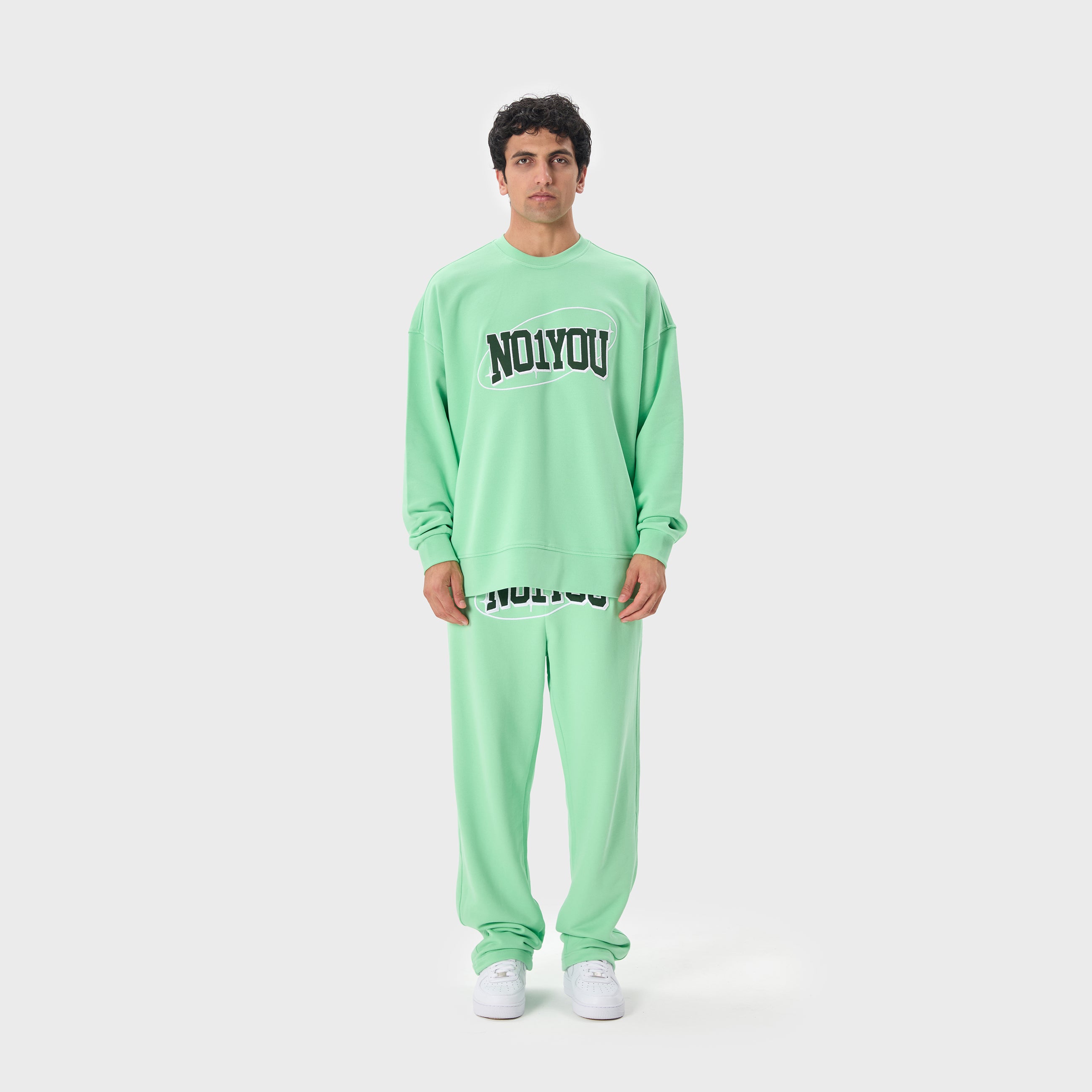 ESSENTIAL 2 GREEN ASH STAR SWEATSHIRT