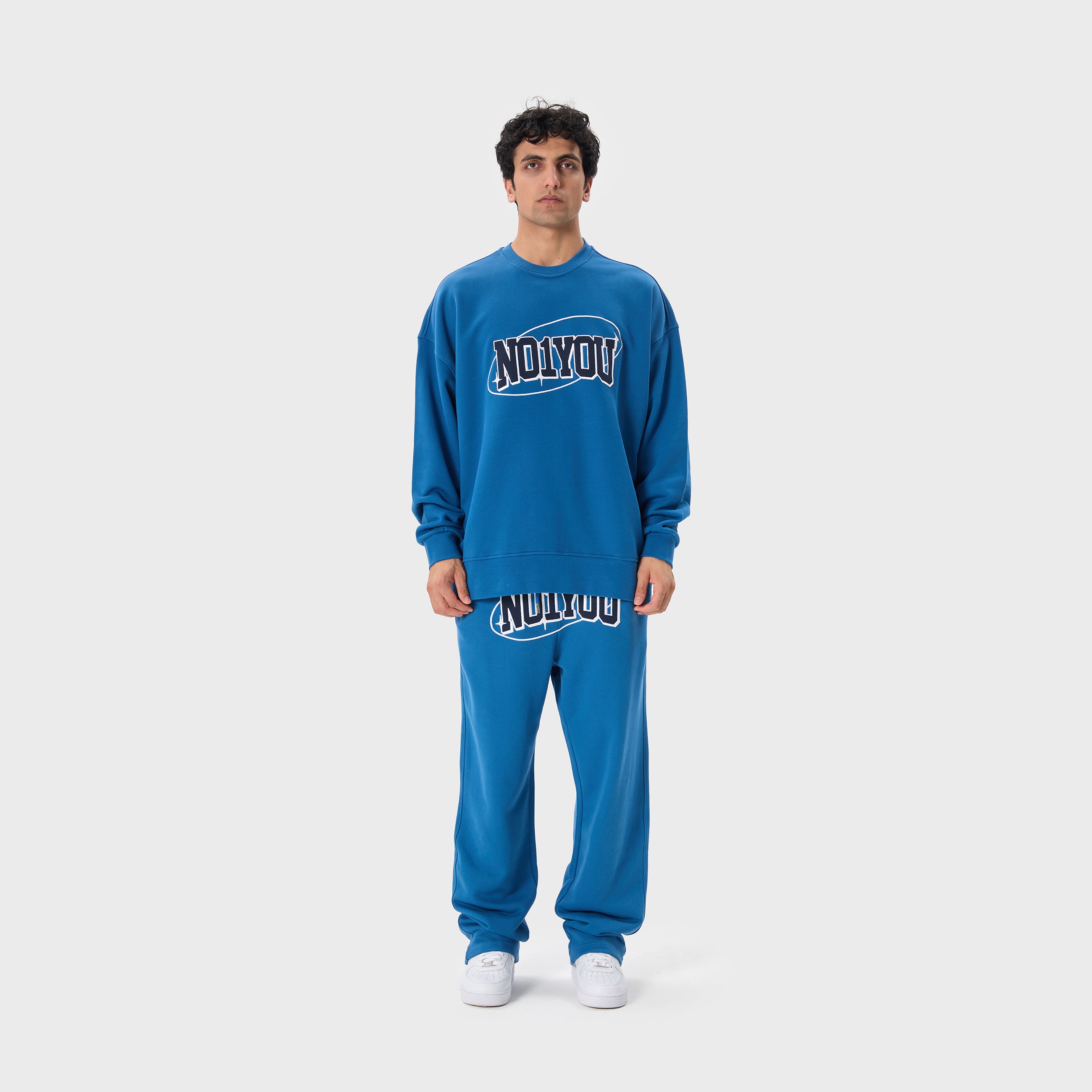 ESSENTIAL 2 DARK BLUE STAR SWEATSHIRT