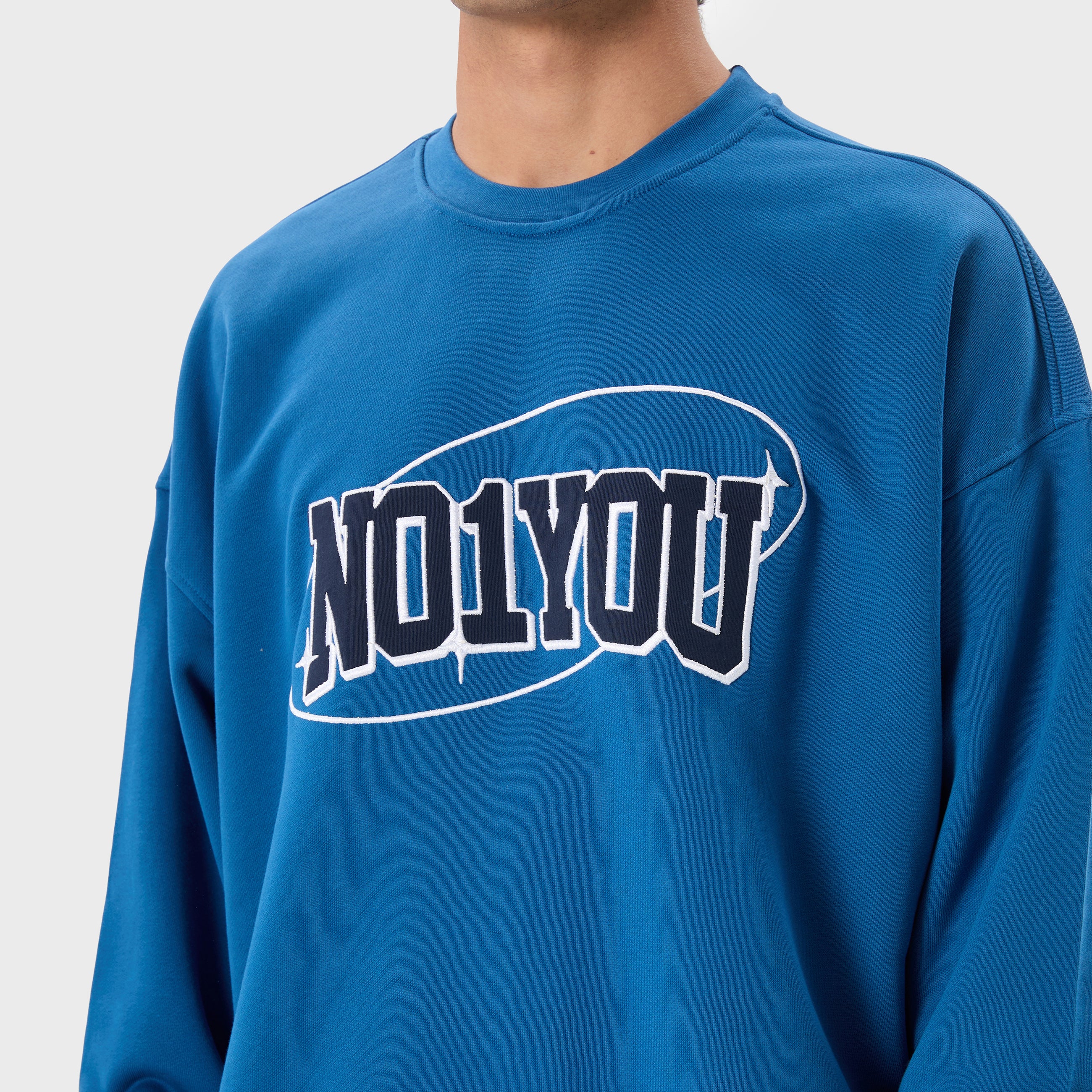 ESSENTIAL 2 DARK BLUE STAR SWEATSHIRT