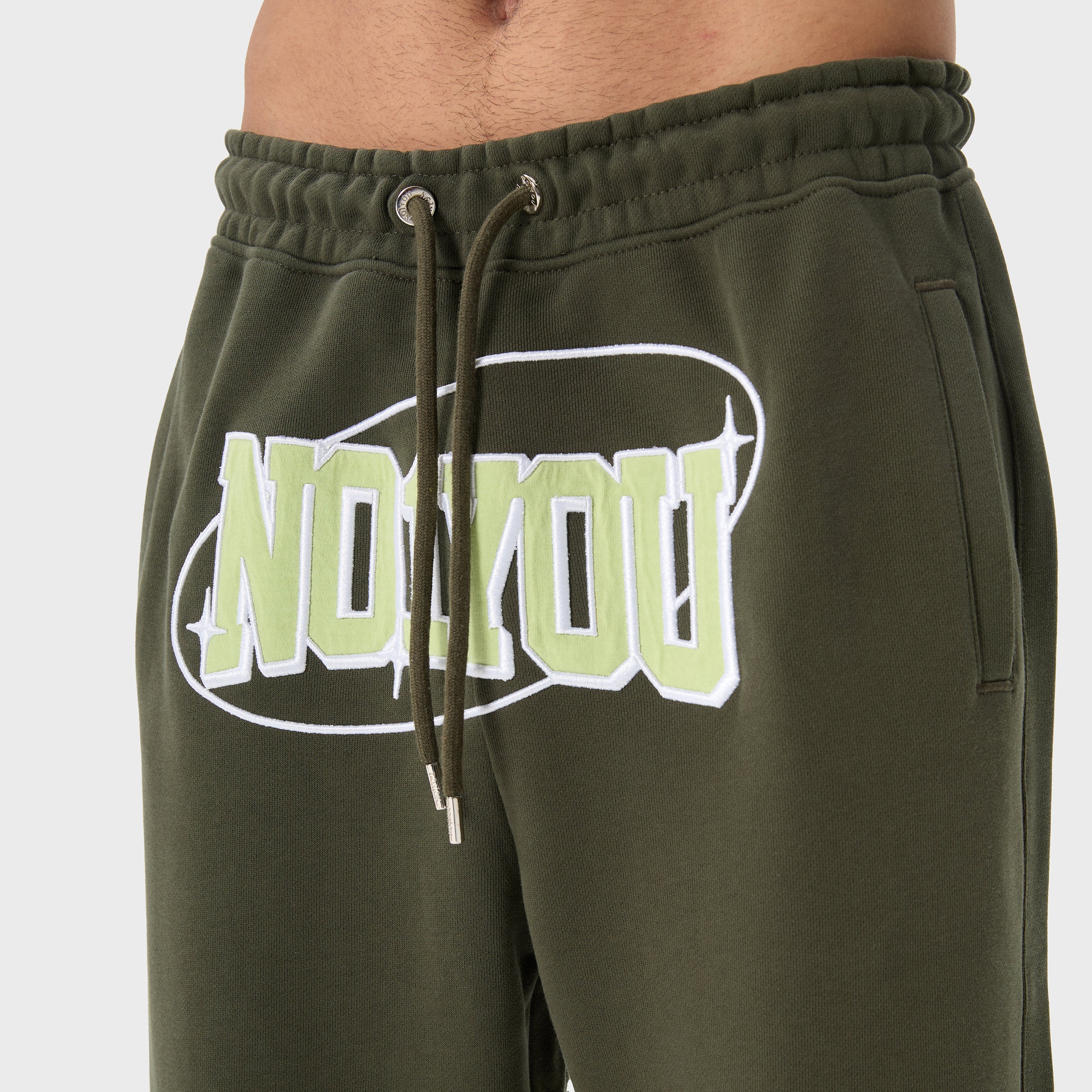 ESSENTIAL 2 DARK GREEN STAR SWEATSHORT