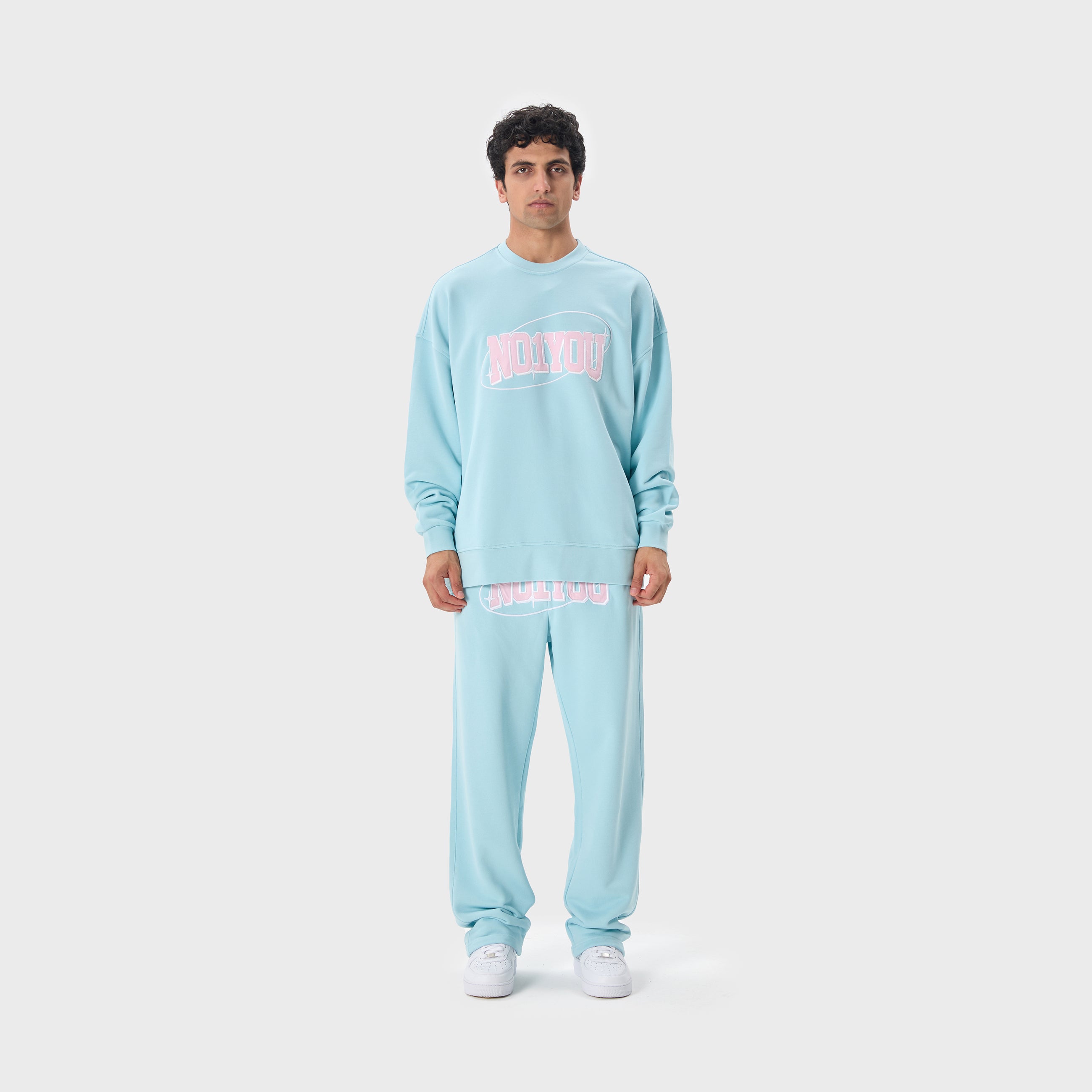 ESSENTIAL 2 BABY BLUE STAR SWEATSHIRT