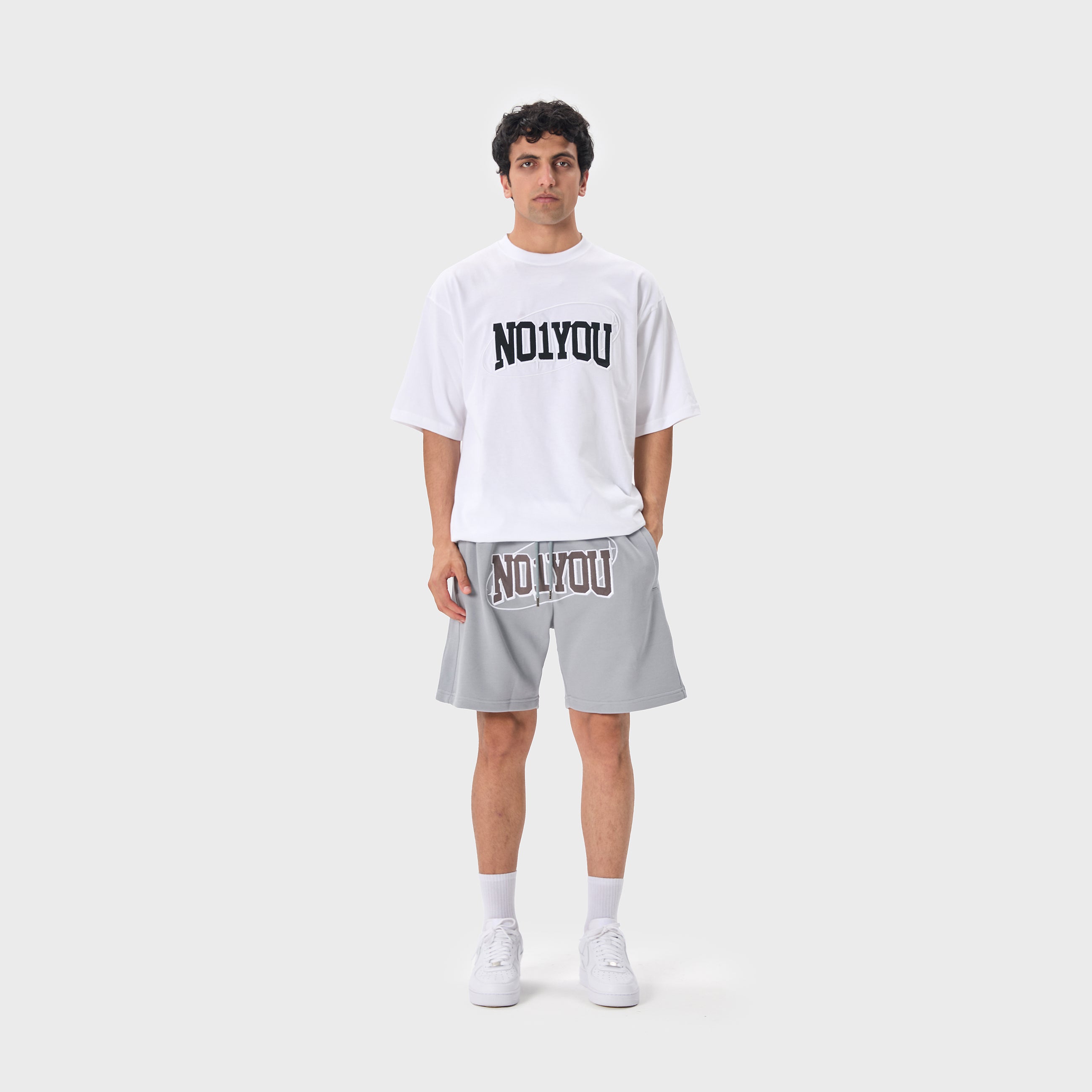ESSENTIAL 2 LIGHT GREY STAR SWEATSHORT