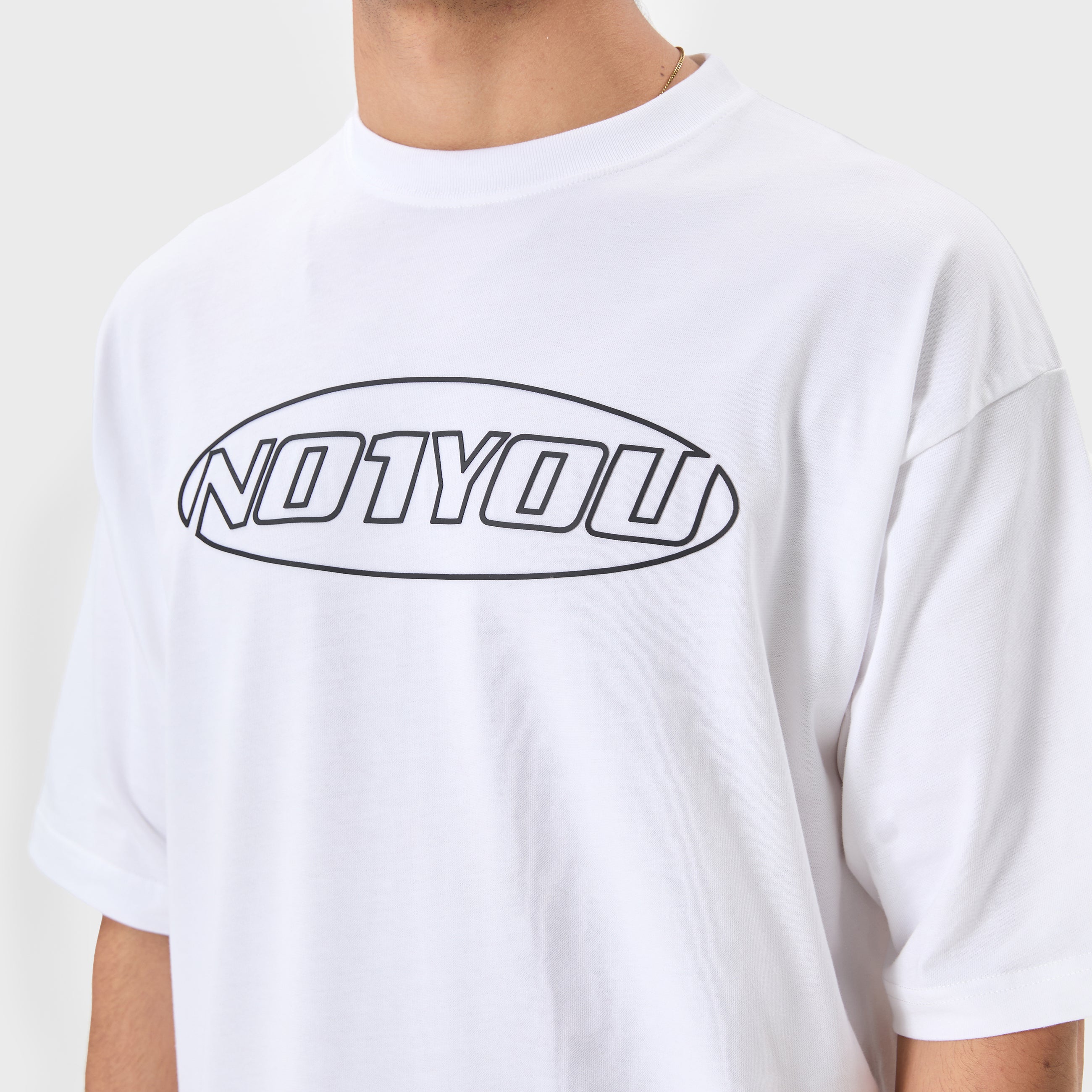 ESSENTIAL 2 WHITE ELLIPSE TSHIRTS
