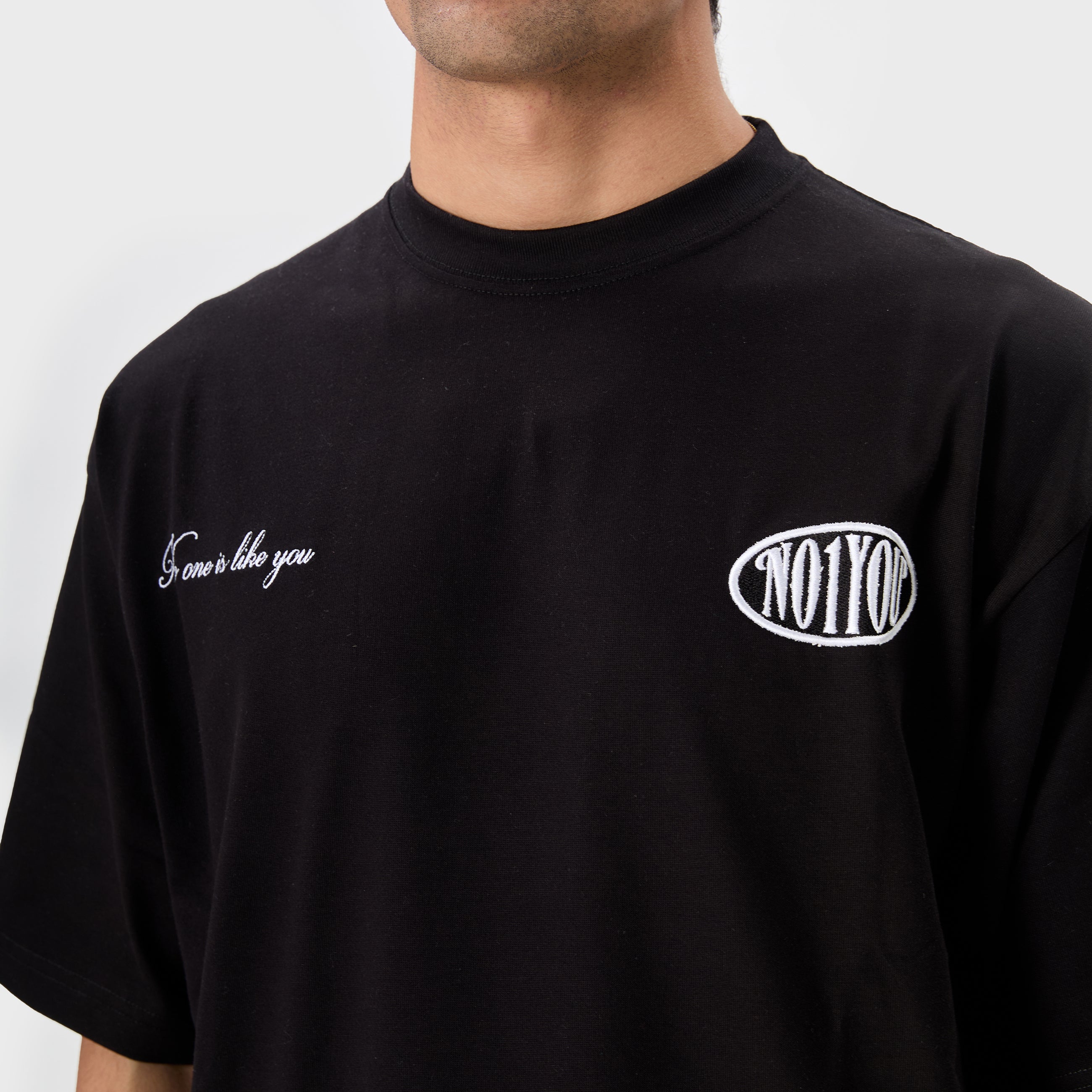 ESSENTIAL 2 BLACK CRESTED TSHIRTS