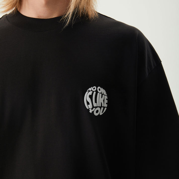T-Shirt mit Backprint Schwarz Unisex - No1You
